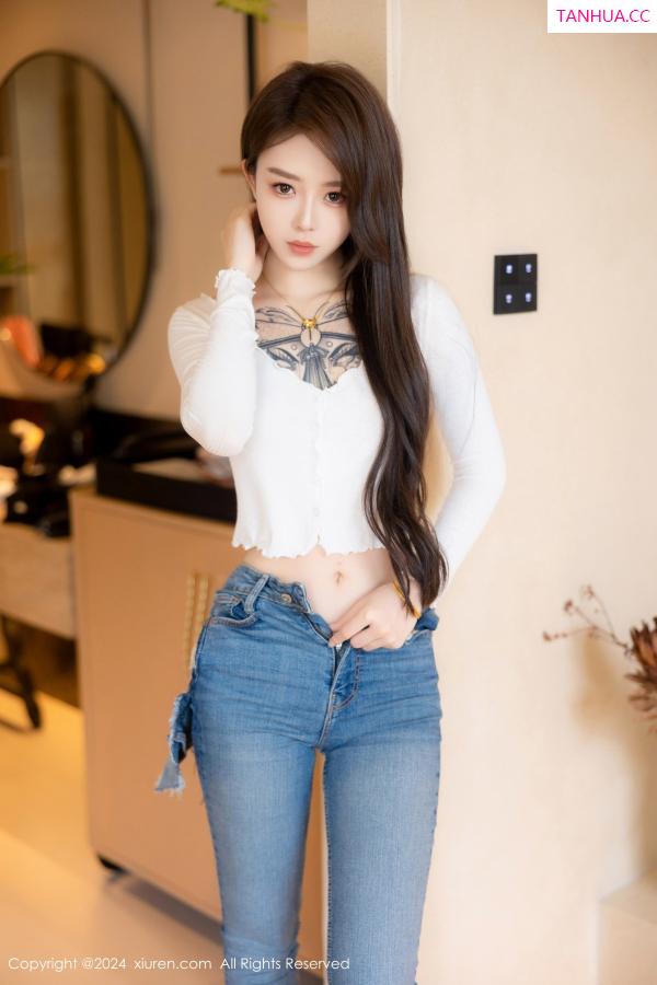 周妍希 奶瓶土肥圆 [XiuRen]高清写真图 2024.06.21 No.8740 奶瓶. 美腿性感第16张图片
